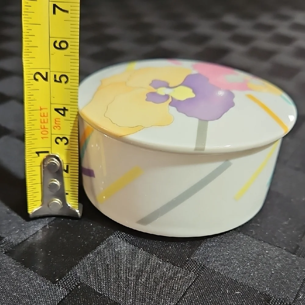 Vintage Takahashi San Francisco Ceramic Trinket Box Pastel Floral Made in Japan